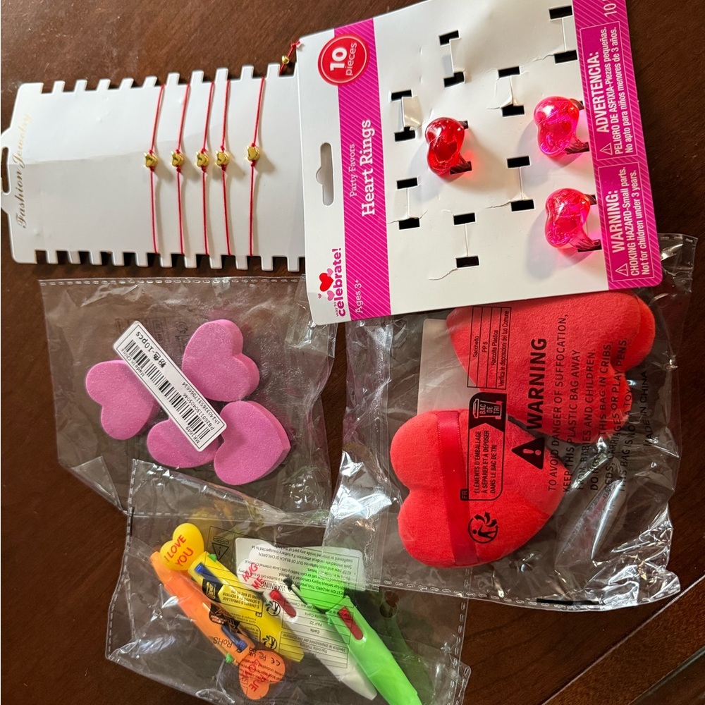 Heart-Themed Assorted Accessories - Pink & Red